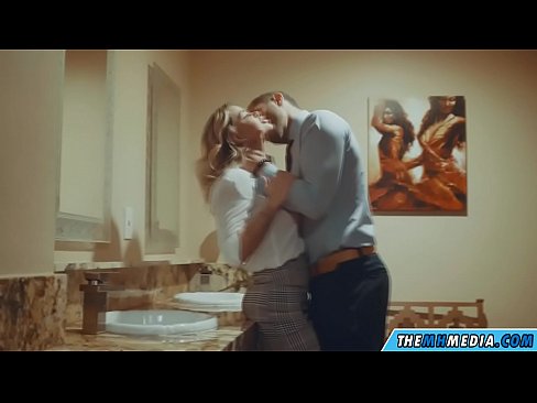 ❤️ Kun povekas blondi viettelee sinut julkisessa vessassa ❤️ Seksivideo at us fi.pornokey.ru ❌️